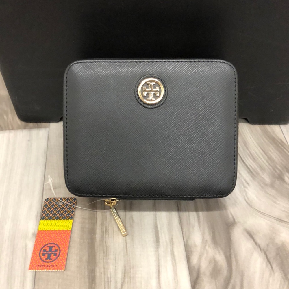 REDUCED!Black Tory Burch Robinson Zip Jewelry Case